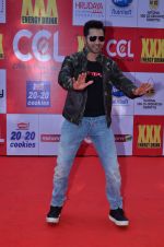 Varun Dhawan at CCL Red Carpet in Broabourne, Mumbai on 10th Jan 2015